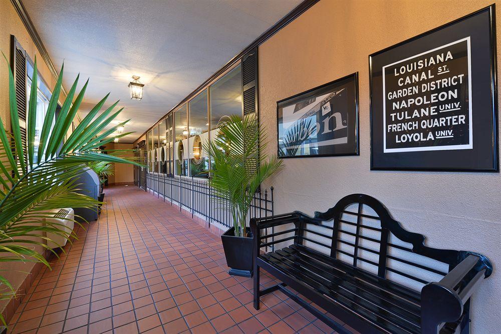 Prestige Vernon Hotel Exterior photo