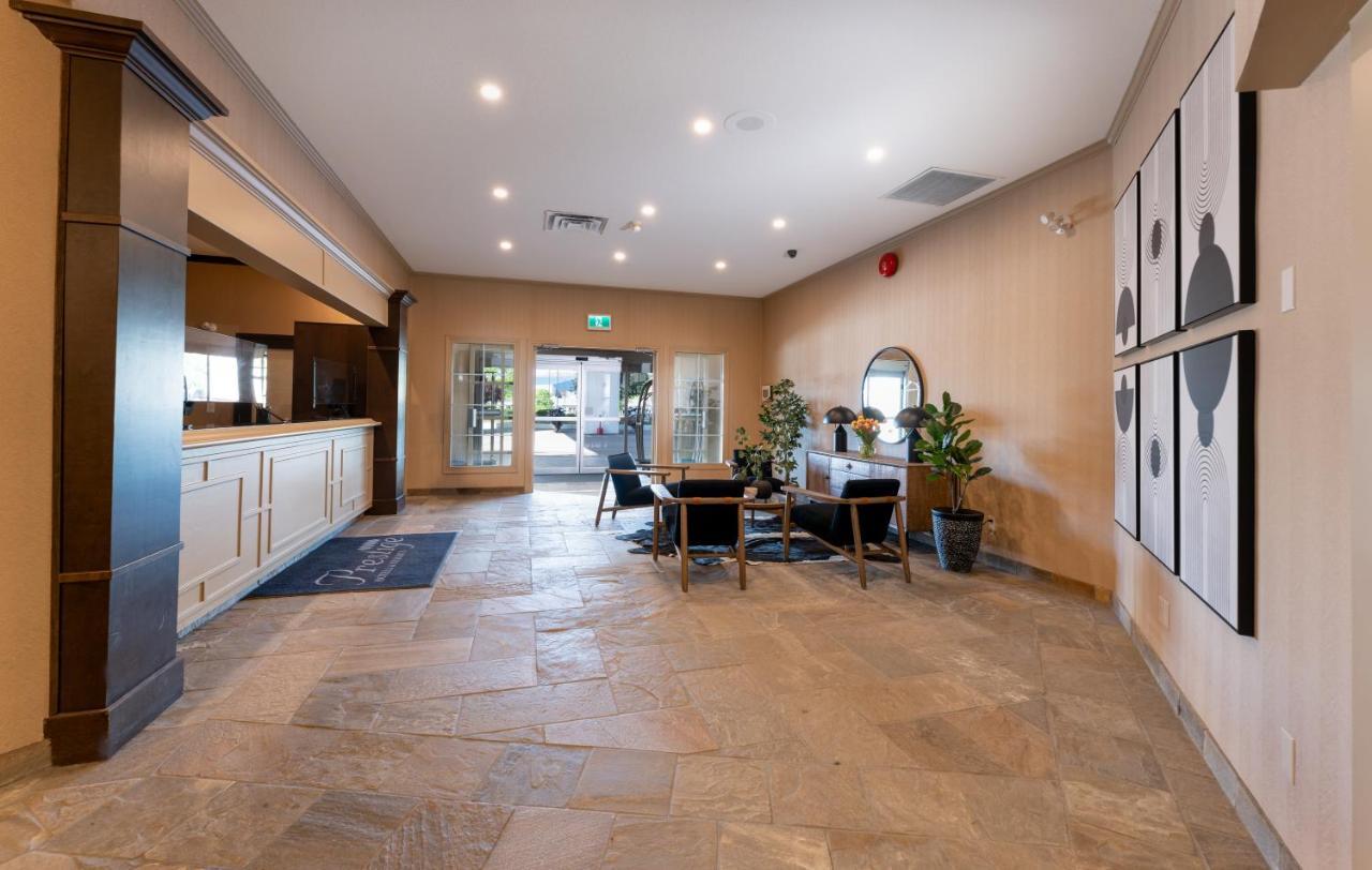 Prestige Vernon Hotel Exterior photo